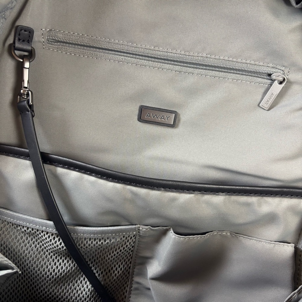 Away The Everywhere Zip Black Backpack Jet Black - Picture 7 of 15